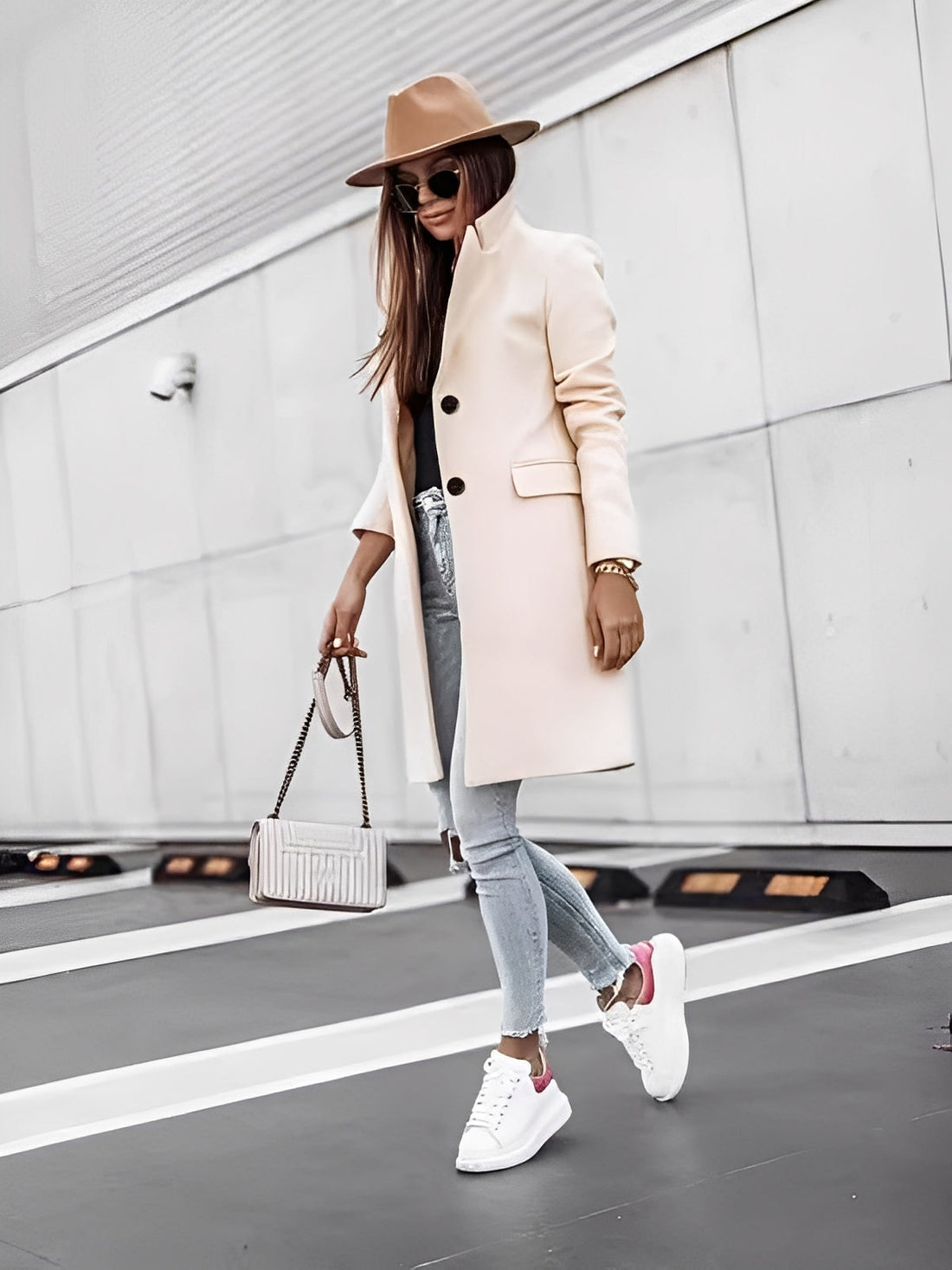 Rhetta - Elegante cappotto di lana con bottoni per donne