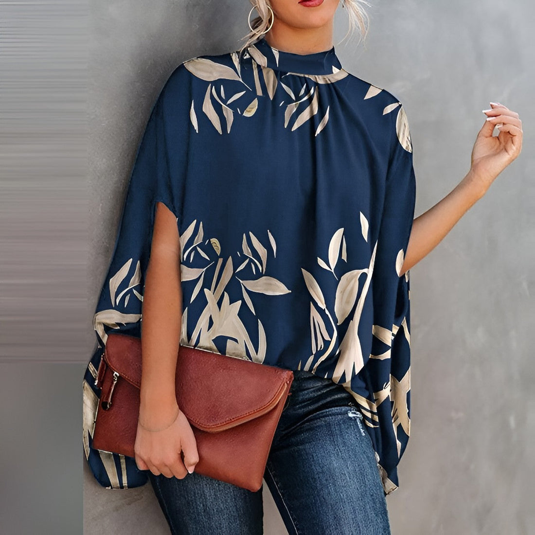 Elena - Elegante e trendy blusa per donne
