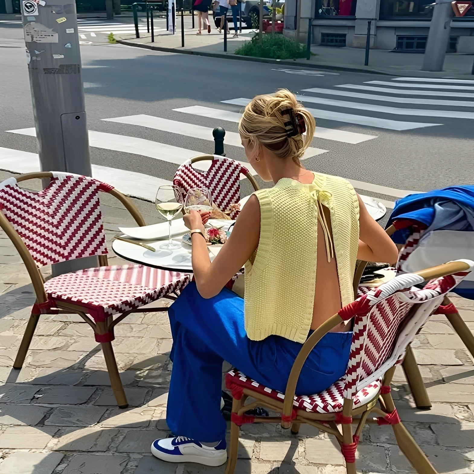 Edwena - Maglia senza schienale con lacci per donne
