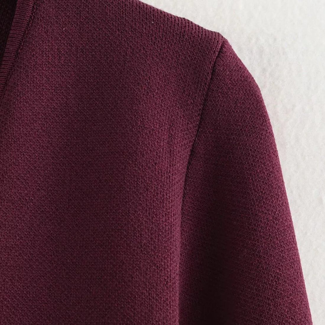 Sherry - Semplice, cardigan aderente a maglia per donne