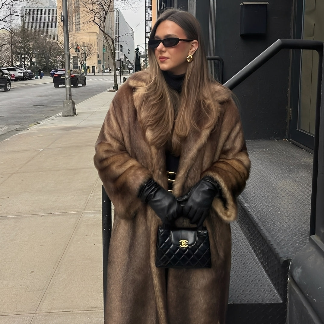 Carmella - Elegante lungo cappotto in pelliccia sintetica per donne